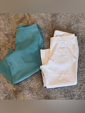 Lot of 2 pairs of Slimsation by Multiples Capri pants in aqua white plus size 18